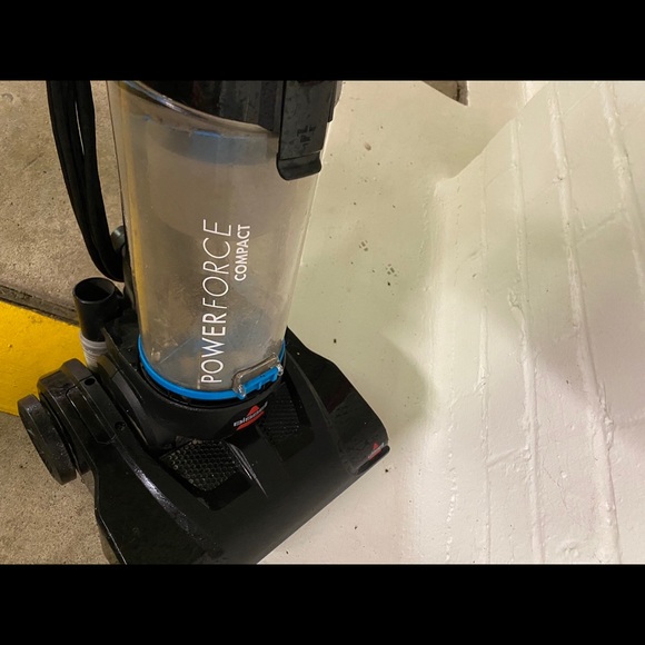 Vacum cleaner Bisell Compact - Picture 2 of 4